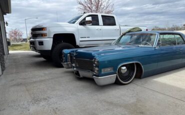 Cadillac-calais-1966-blue-1
