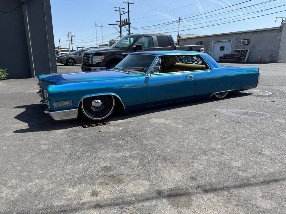 Cadillac-calais-1966-blue-2