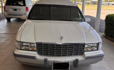 Cadillac-coach-1995-white-5