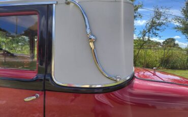 Cadillac-coupe-1928-red-14