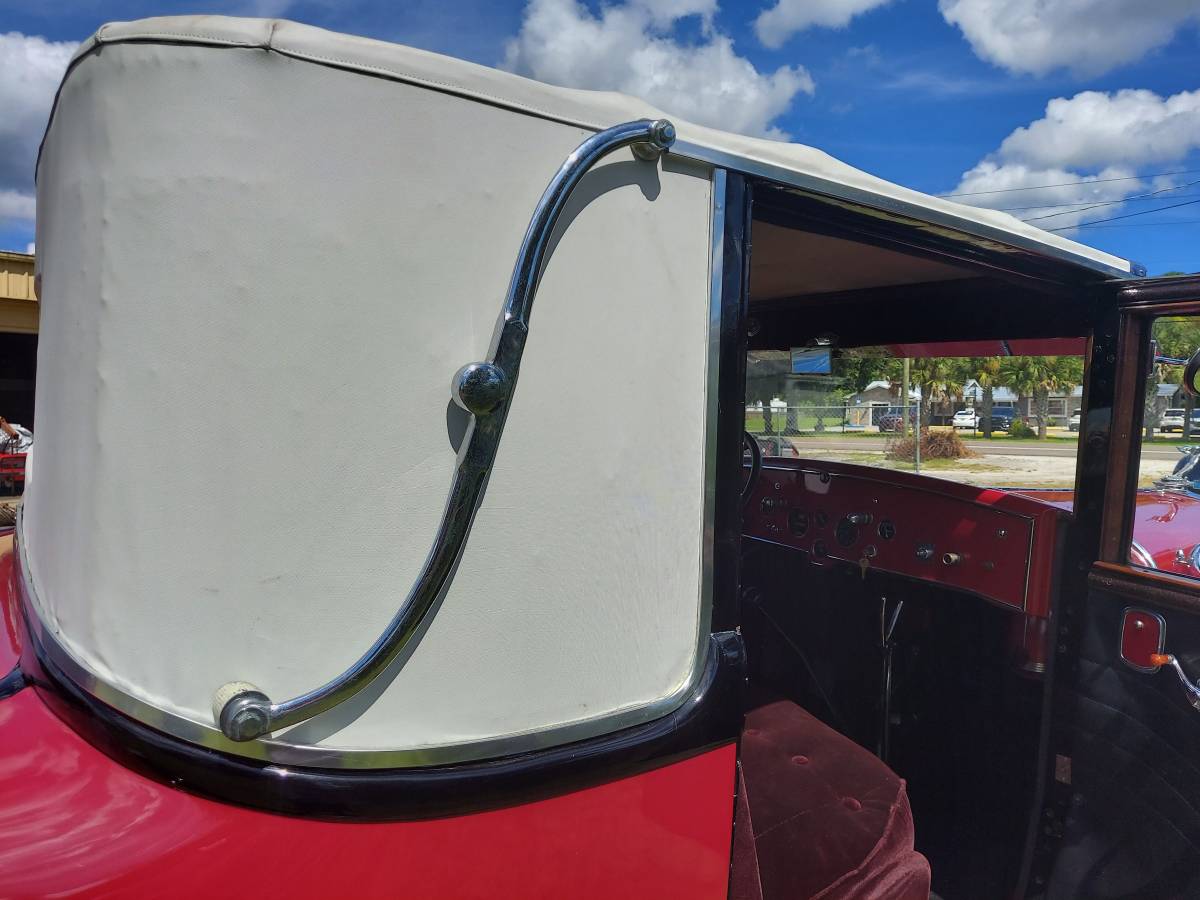 Cadillac-coupe-1928-red-15