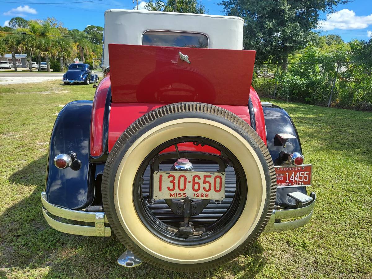 Cadillac-coupe-1928-red-18