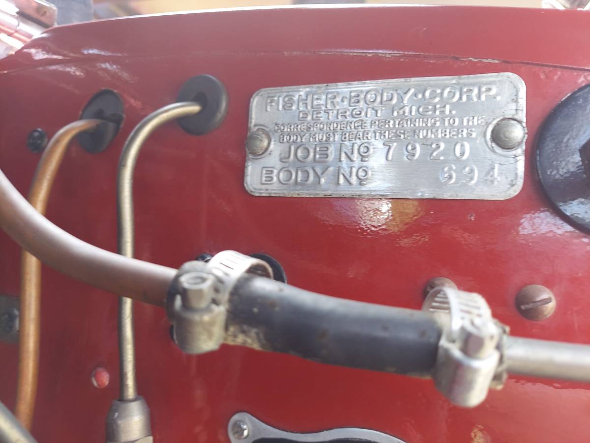 Cadillac-coupe-1928-red-8