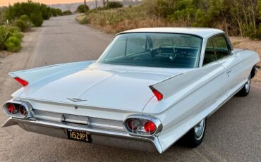 Cadillac-coupe-1961-1