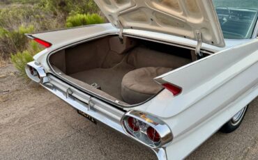 Cadillac-coupe-1961-10