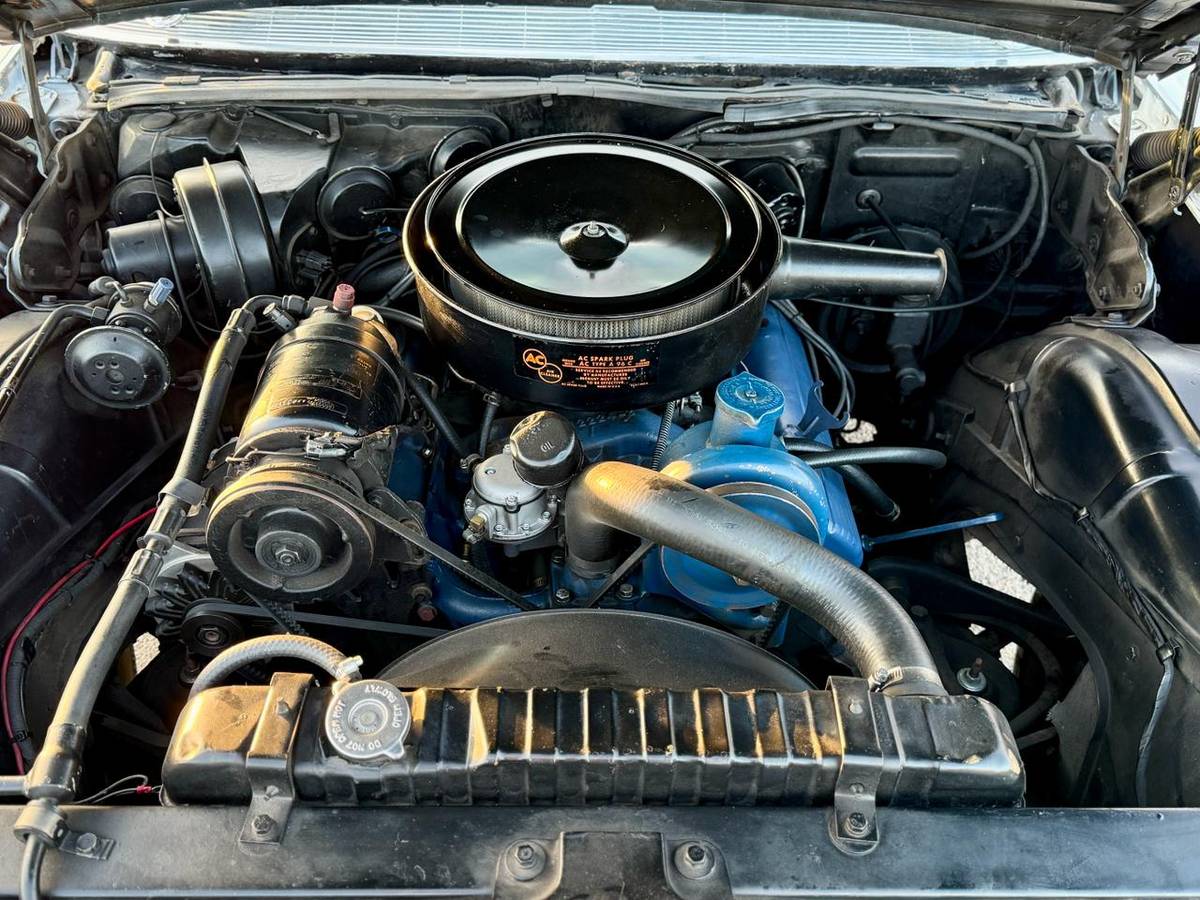Cadillac-coupe-1961-18