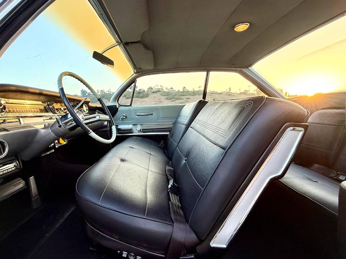 Cadillac-coupe-1961-22