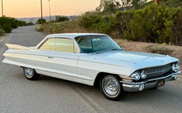 Cadillac-coupe-1961-5