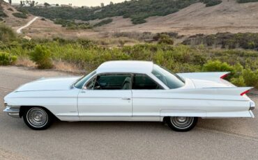 Cadillac-coupe-1961-72