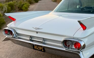 Cadillac-coupe-1961-79