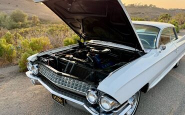 Cadillac-coupe-1961-89