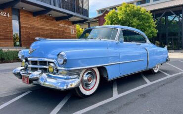 Cadillac-coupe-deville-1952-blue-1