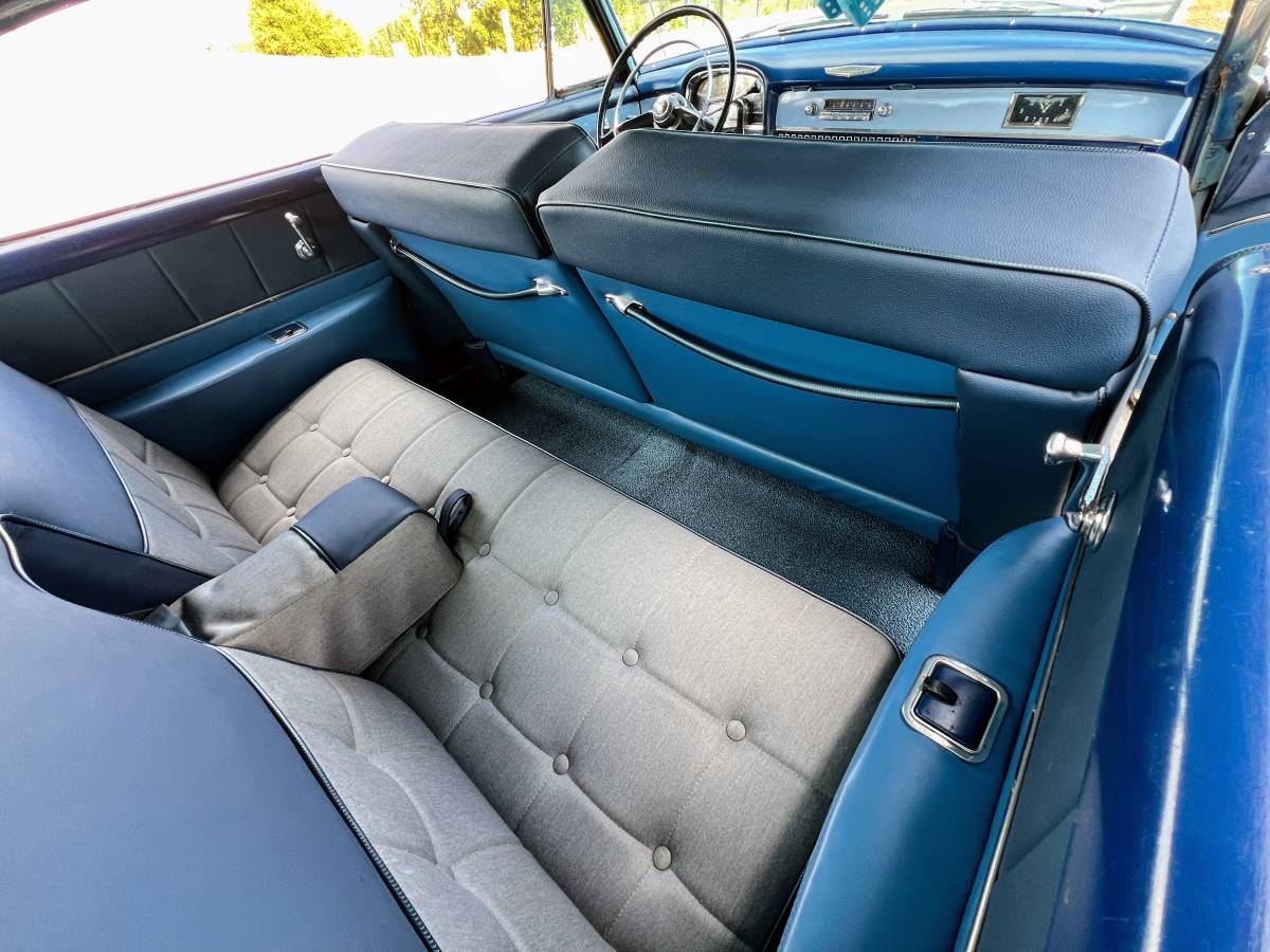 Cadillac-coupe-deville-1952-blue-12