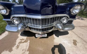 Cadillac-coupe-deville-1954-9