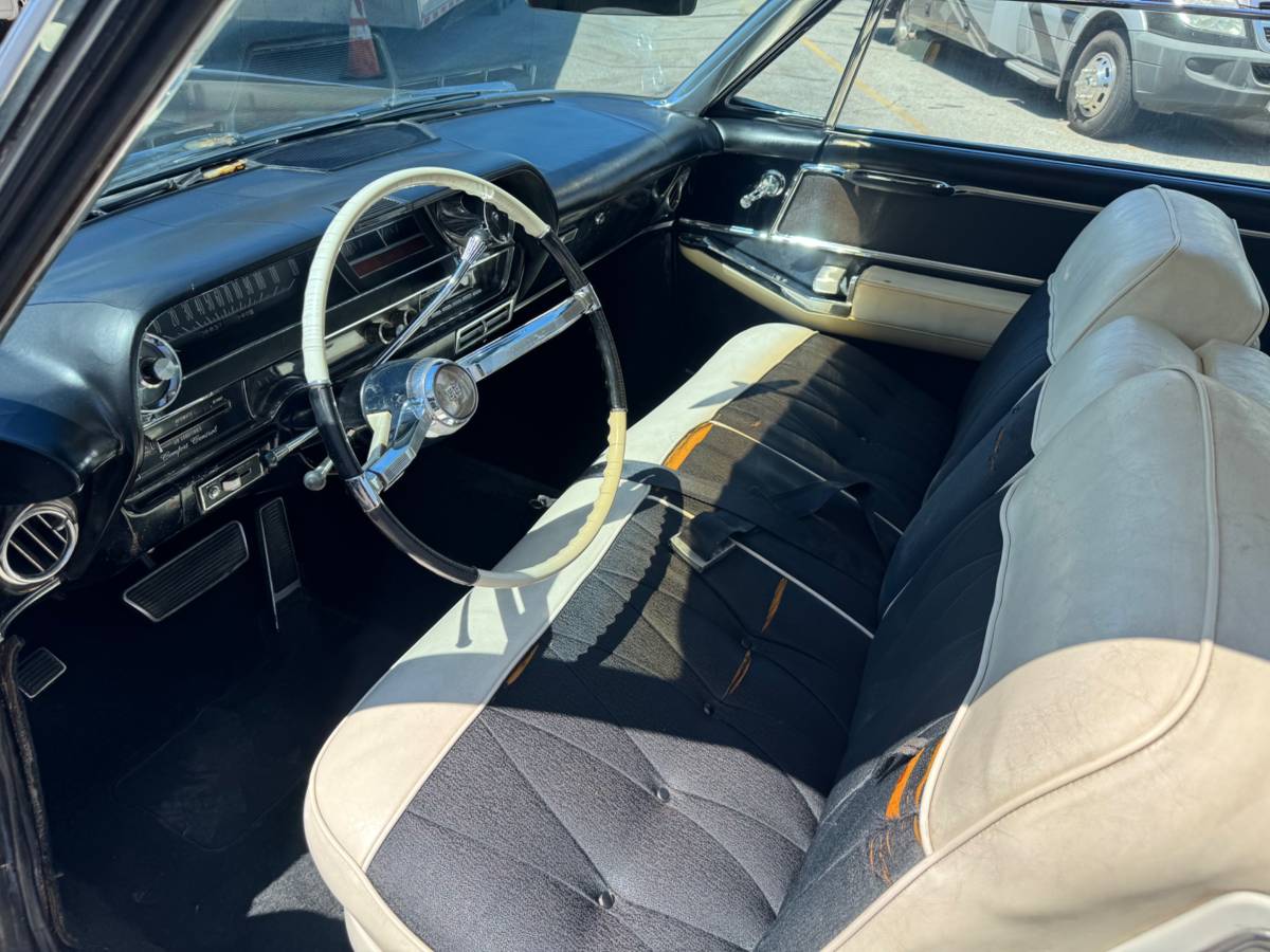 Cadillac-coupe-deville-1964-11