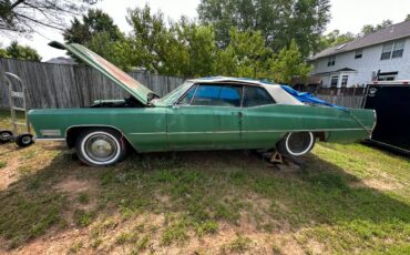 Cadillac-coupe-deville-1967-green-3