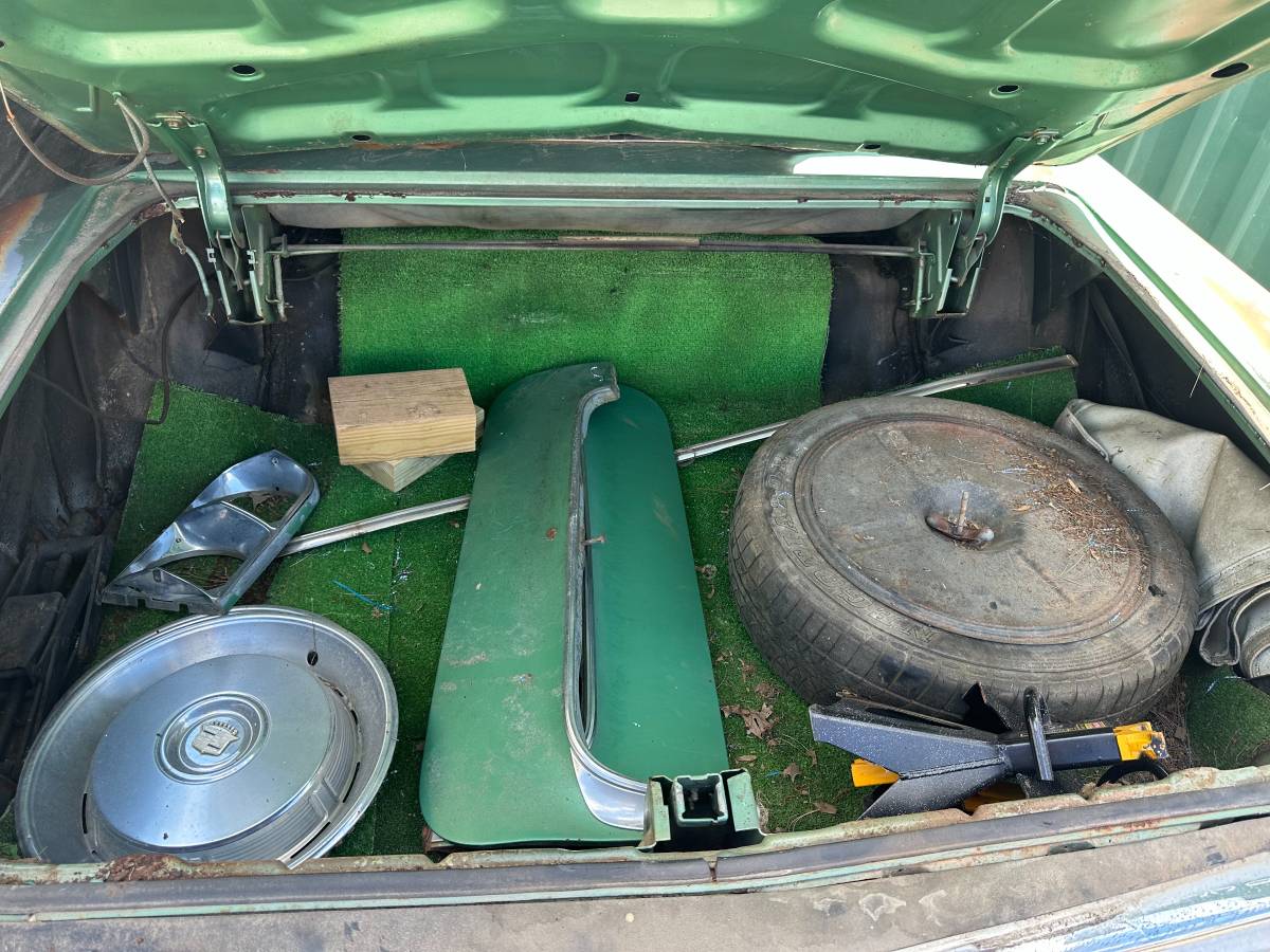 Cadillac-coupe-deville-1967-green-7