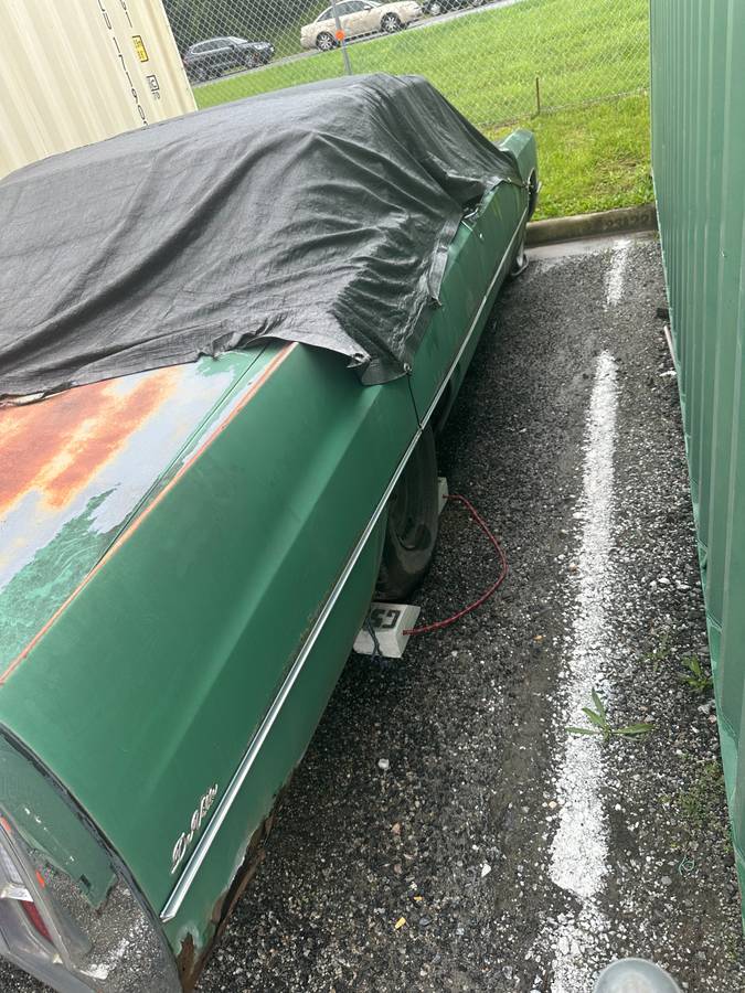 Cadillac-coupe-deville-1967-green-9