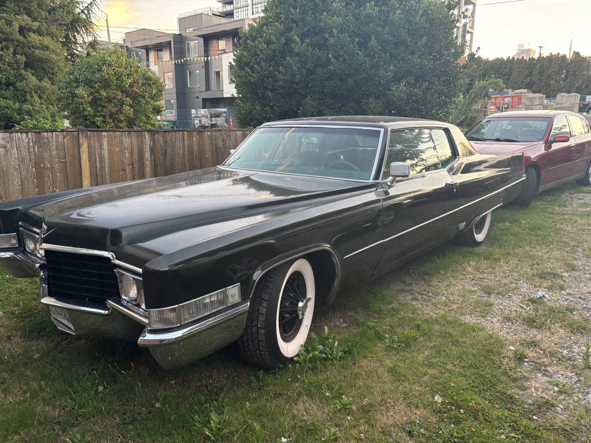 Cadillac-coupe-deville-1969-black