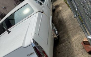 Cadillac-coupe-deville-1978-white-1