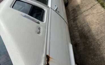 Cadillac-coupe-deville-1978-white-3