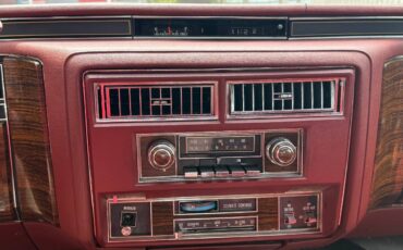 Cadillac-coupe-deville-1978-white-5