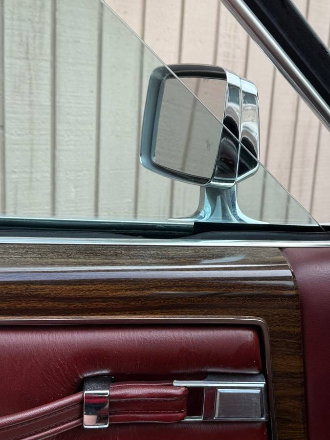 Cadillac-coupe-deville-1978-white-6