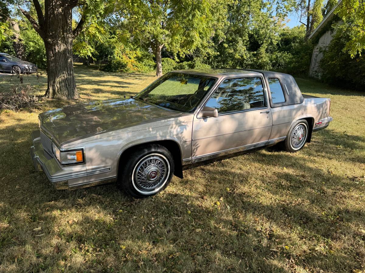 Cadillac-coupe-deville-1988-brown-2