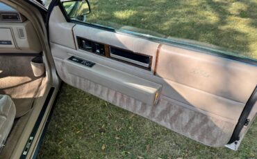 Cadillac-coupe-deville-1988-brown-34