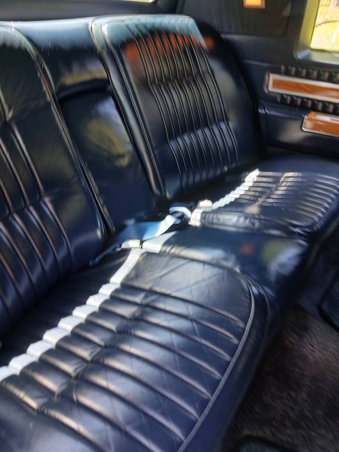 Cadillac-coupe-deville-diesel-1981-blue-7