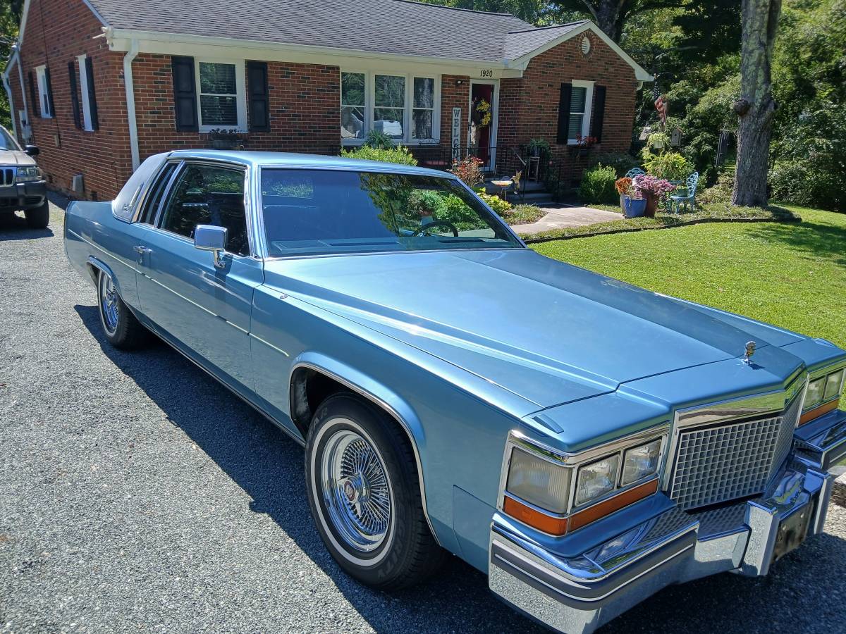 Cadillac-coupe-deville-diesel-1981-blue