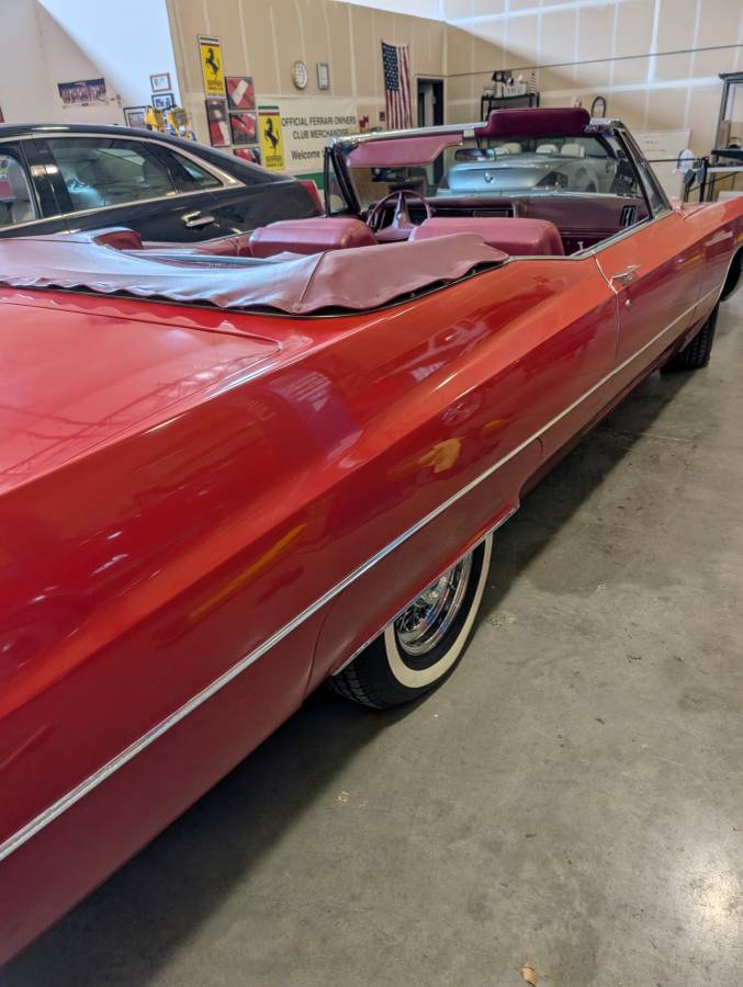 Cadillac-de-ville-convertible-1967-red-2