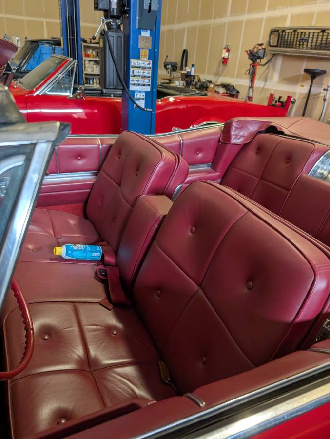 Cadillac-de-ville-convertible-1967-red-6