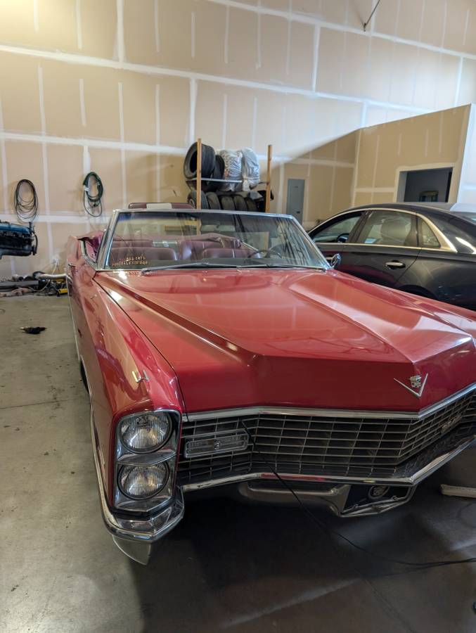 Cadillac-de-ville-convertible-1967-red