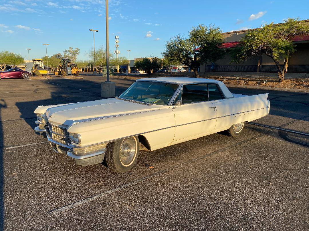 Cadillac-deville-1963-white-4