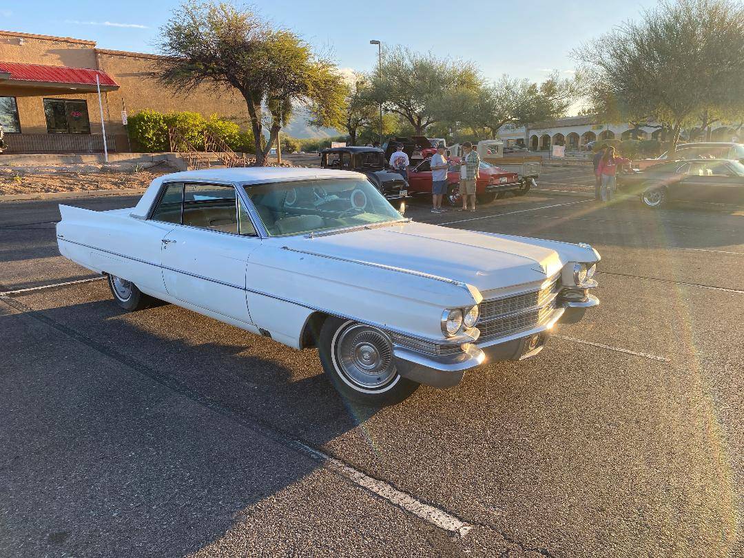 Cadillac-deville-1963-white