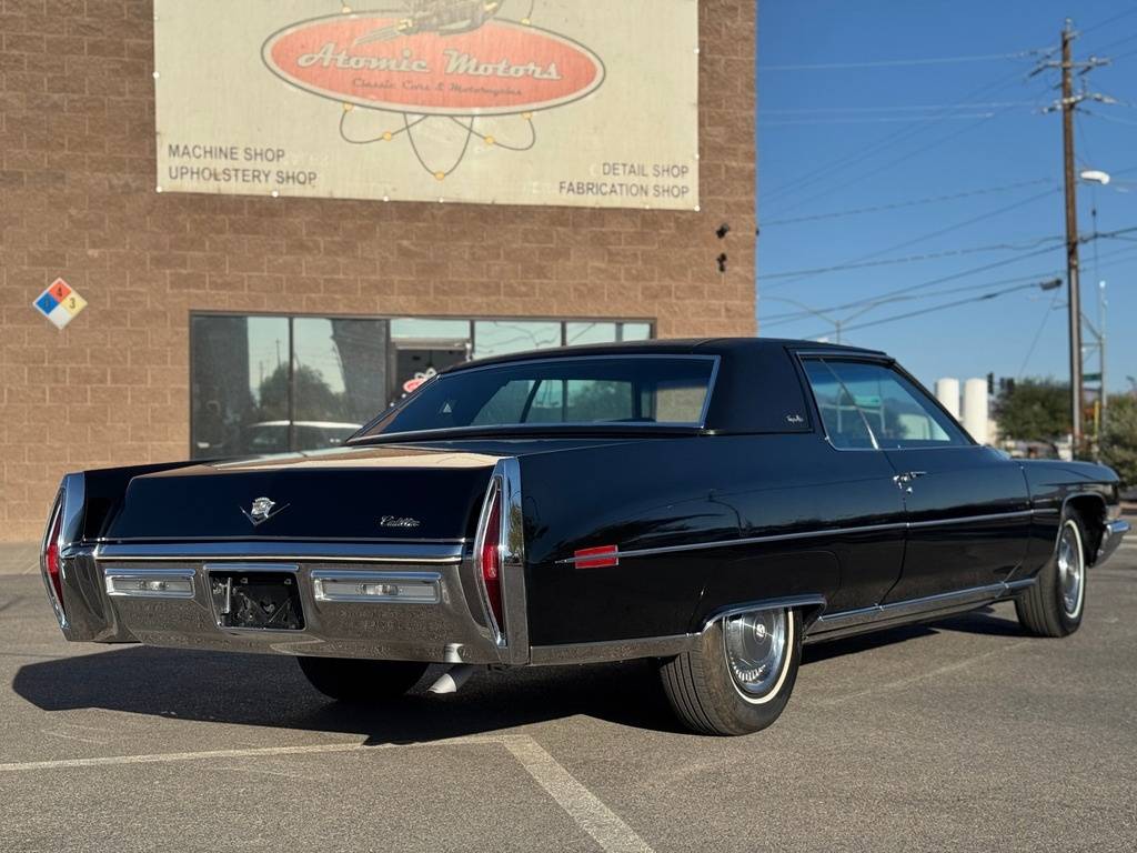 Cadillac-deville-1972-black-107