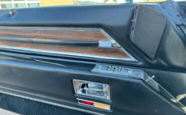 Cadillac-deville-1972-black-17