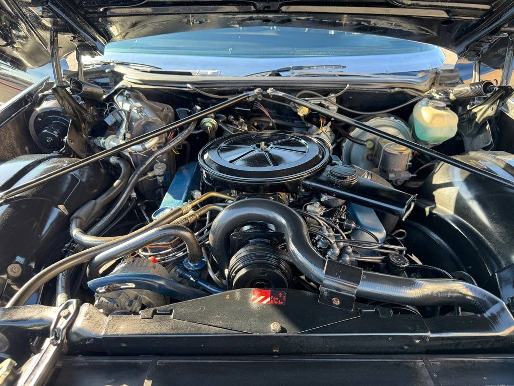 Cadillac-deville-1972-black-72