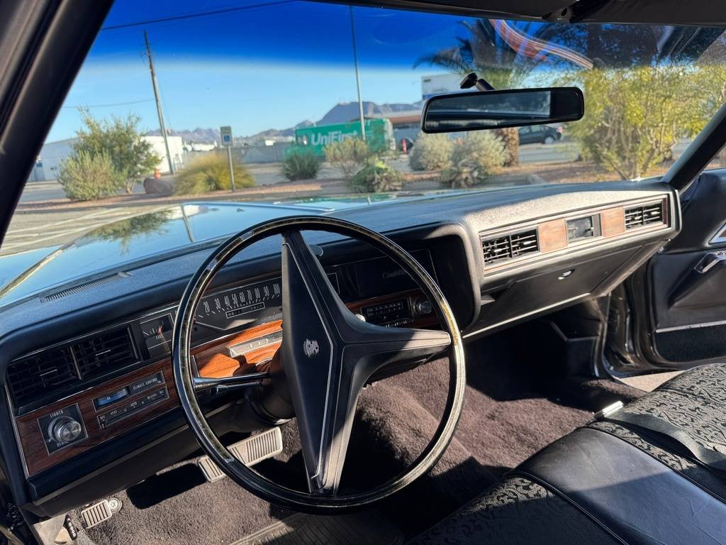 Cadillac-deville-1972-black-80