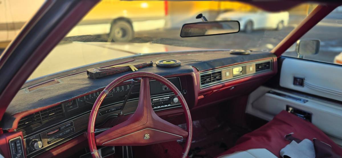 Cadillac-deville-1973-red-17