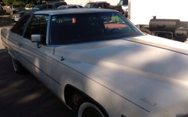 Cadillac-deville-1975-white-3
