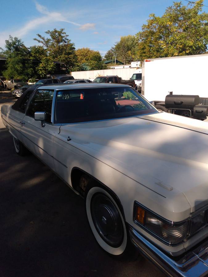 Cadillac-deville-1975-white-3