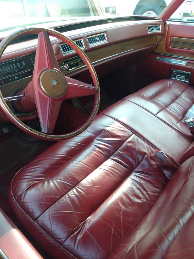 Cadillac-deville-1975-white-7