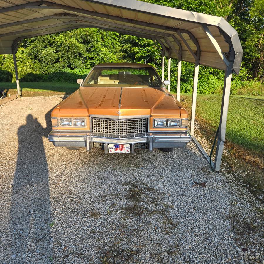 Cadillac-deville-1976-orange-1