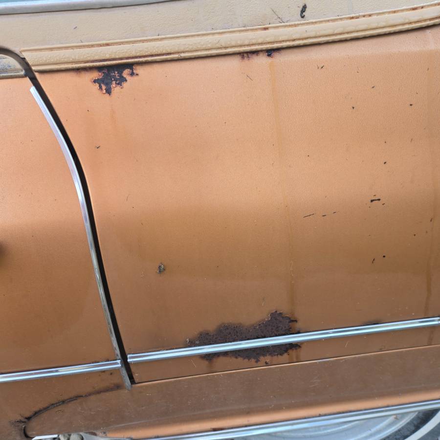 Cadillac-deville-1976-orange-13