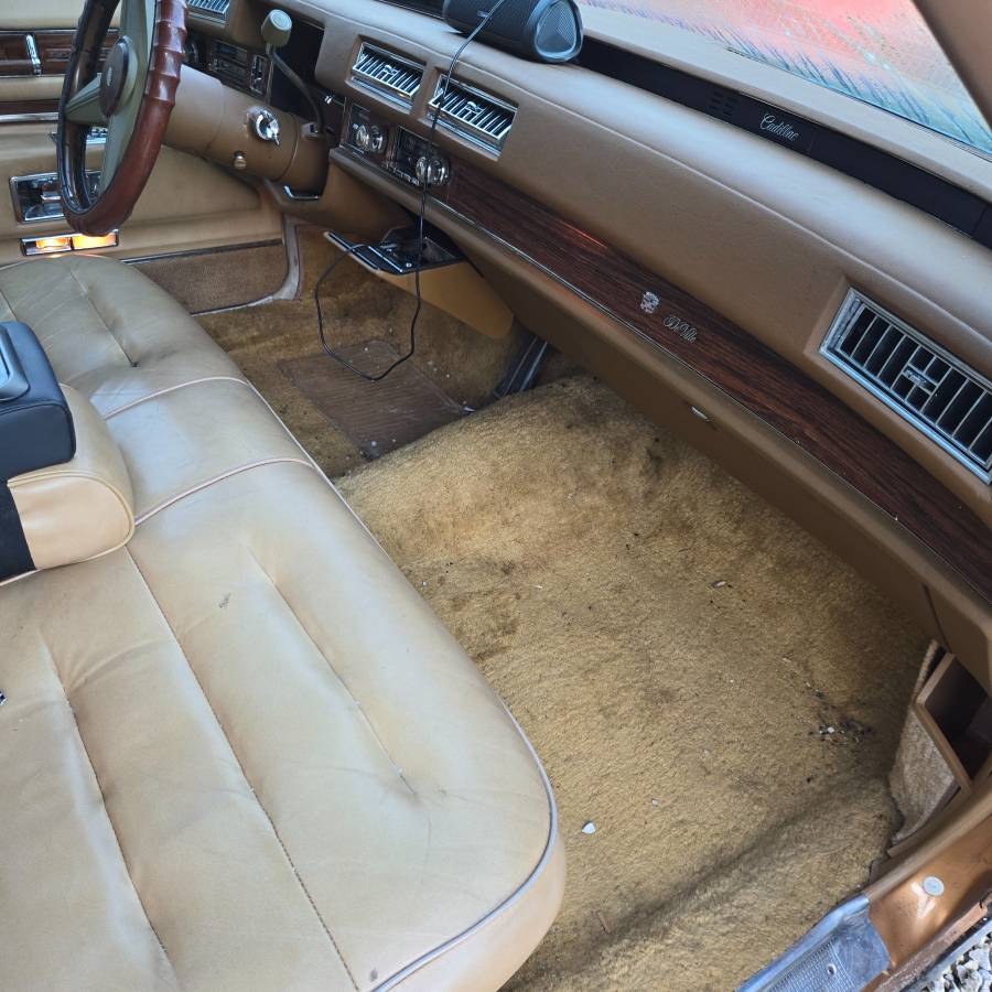 Cadillac-deville-1976-orange-17
