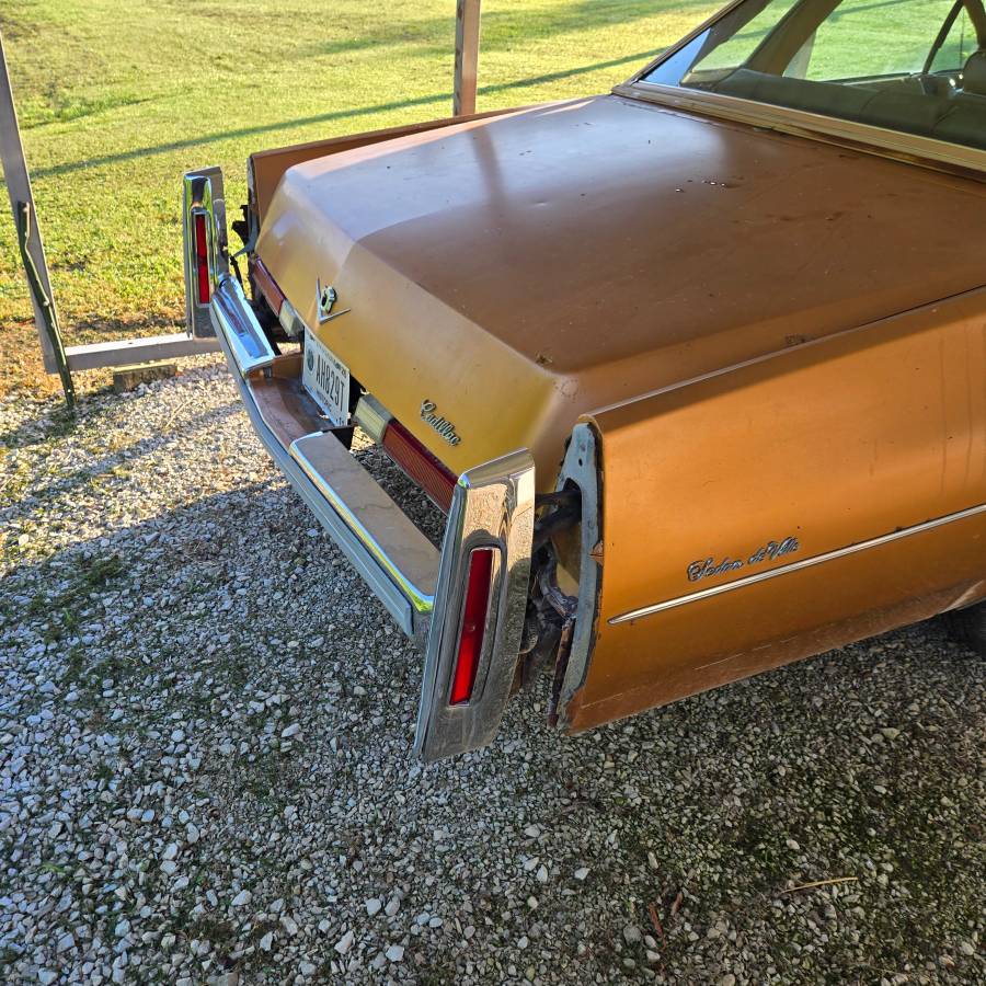 Cadillac-deville-1976-orange-5