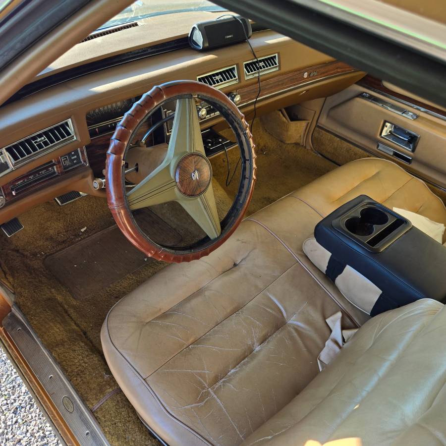 Cadillac-deville-1976-orange-7