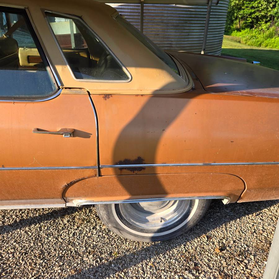 Cadillac-deville-1976-orange-8